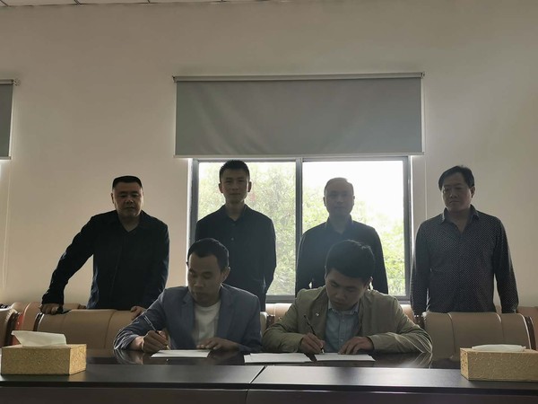 琦鸿携手颍上循环经济园就特种润滑剂项目签署合作协议