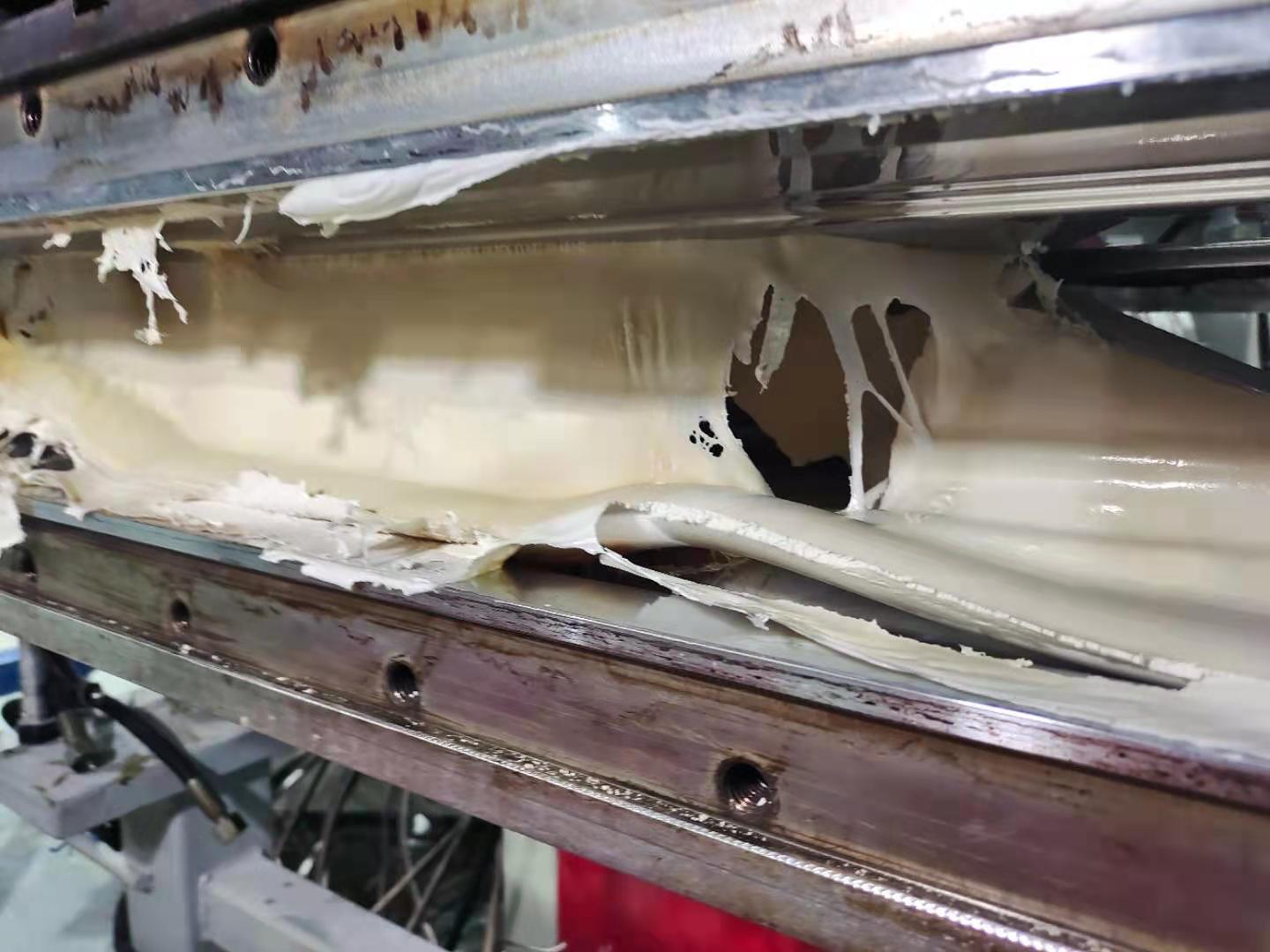 pvc制品塑化不好，粘辊